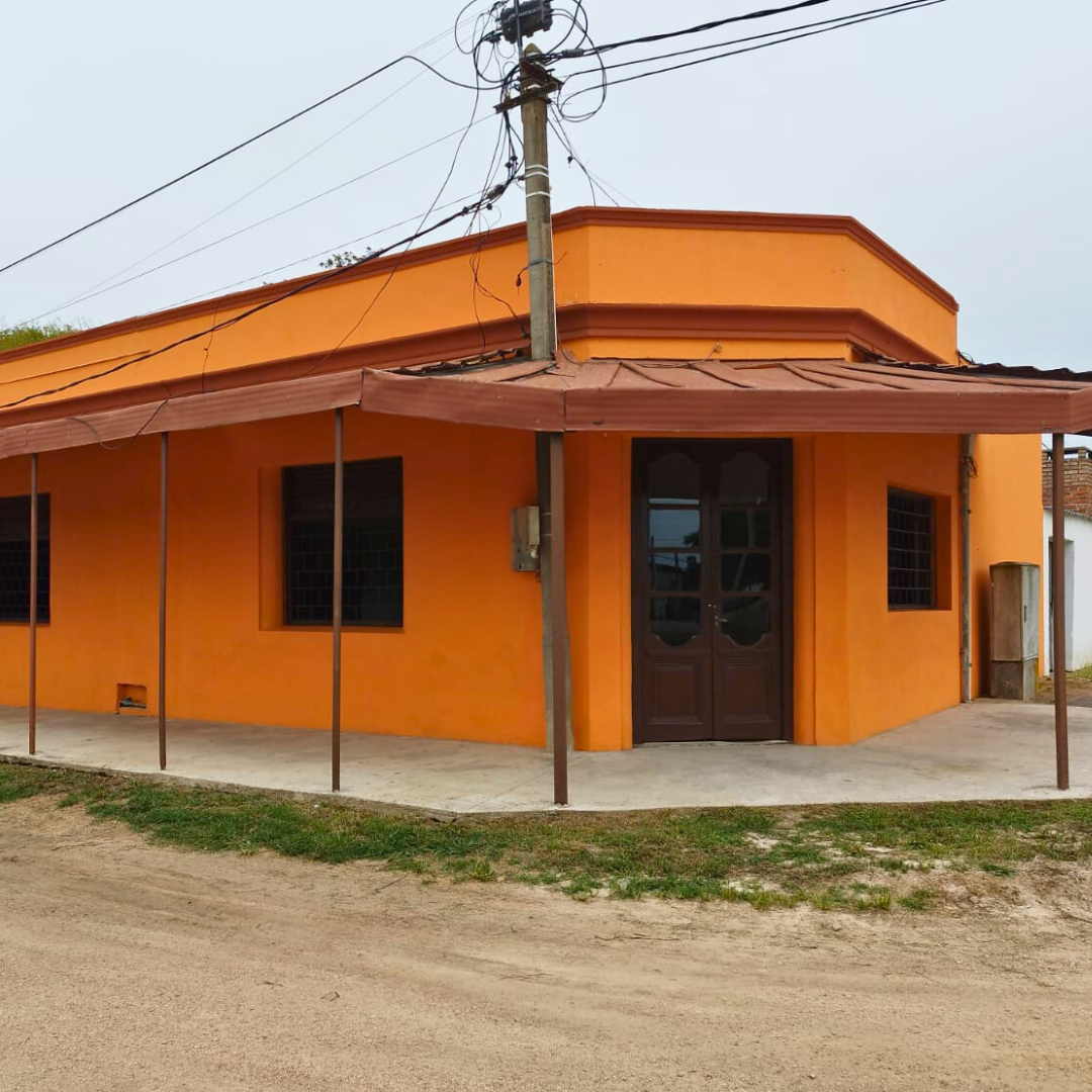 Local Comercial en Alquiler – Ref. 050: imagen 2