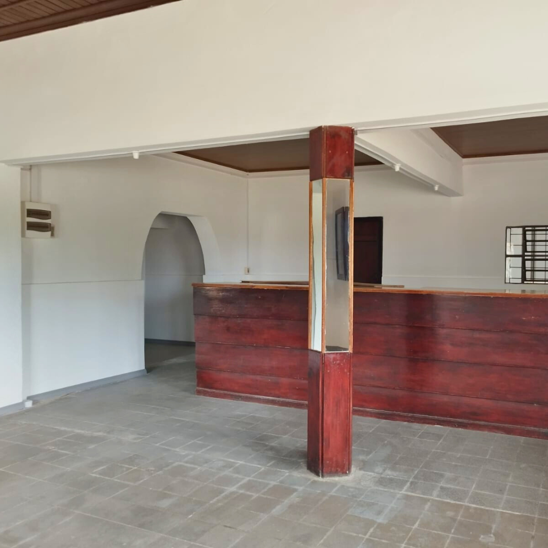 Local Comercial en Alquiler – Ref. 050: imagen 5