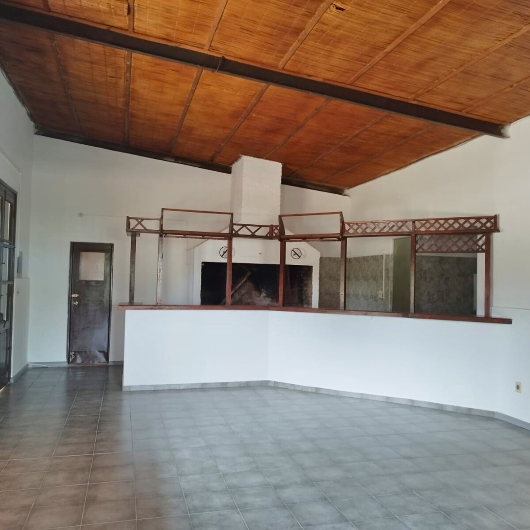 Local Comercial en Alquiler – Ref. 050: imagen 6