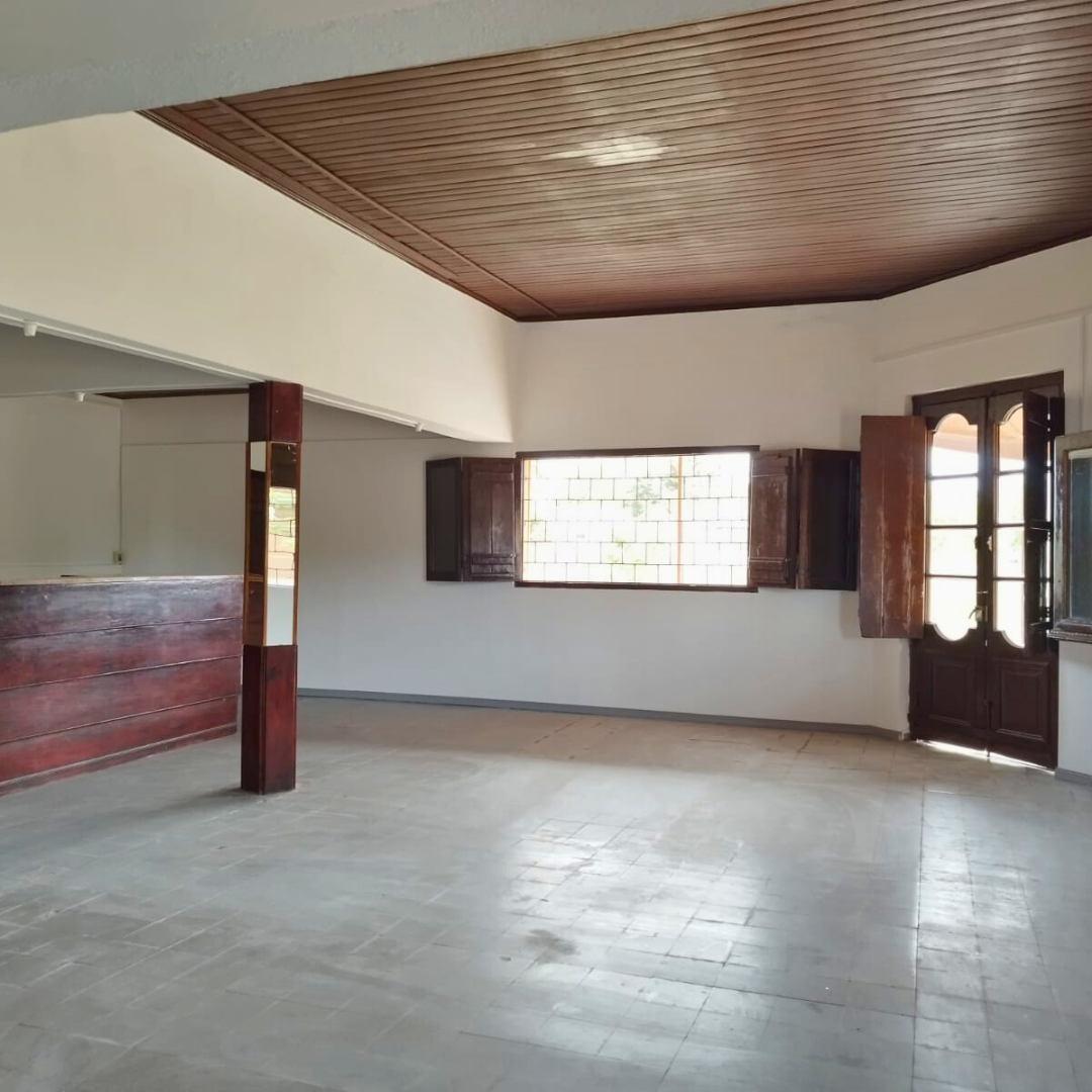 Local Comercial en Alquiler – Ref. 050: imagen 8