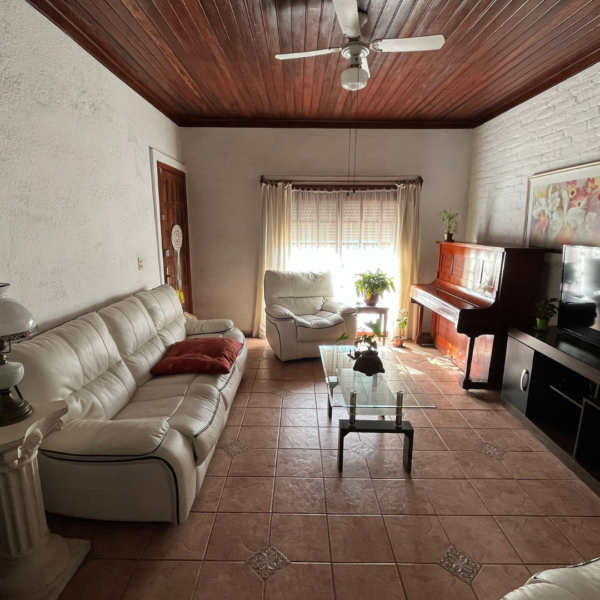 Casa en Venta – Ref. 155