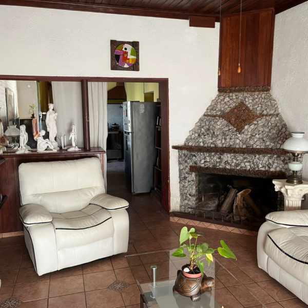 Casa en Venta – Ref. 155