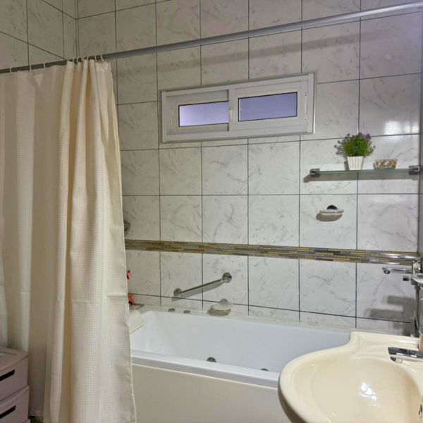 Casa en Venta – Ref. 165