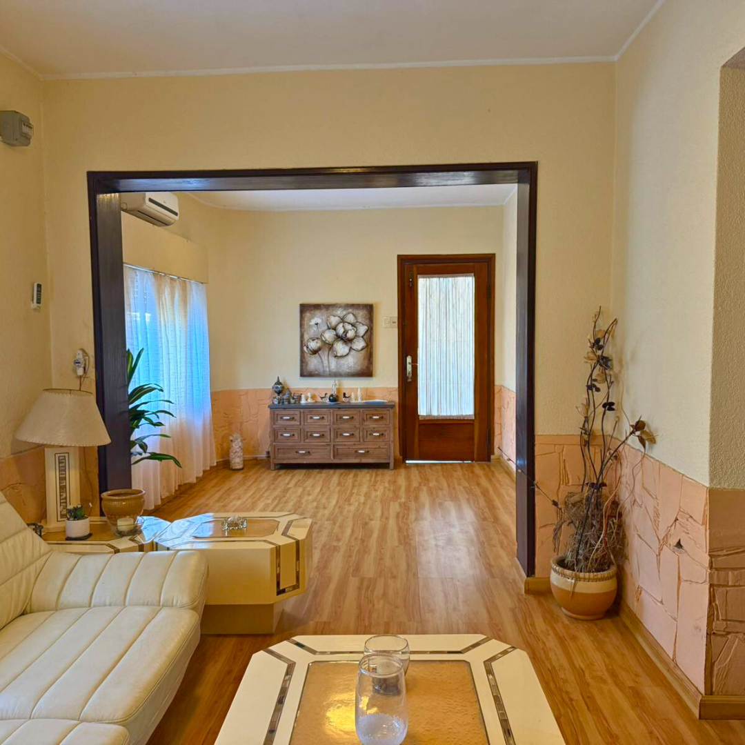 Casa en Venta – Ref. 165: imagen 1